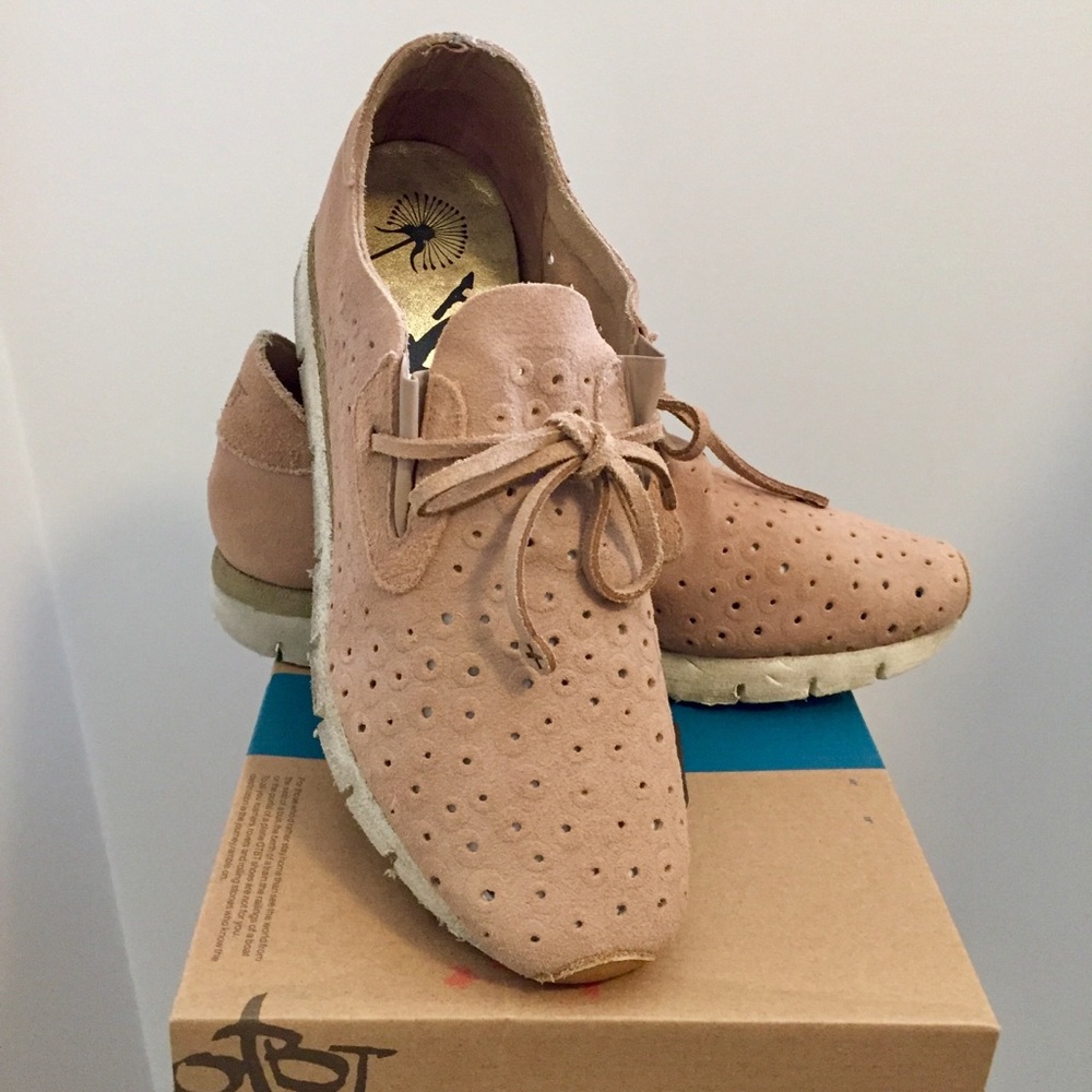 OTBT Lunar Slip On Sneakers